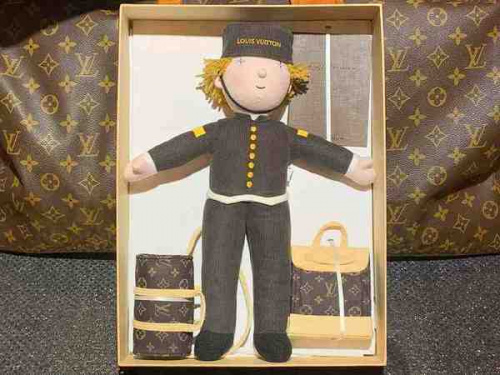 LOUIS　VUITTONのルイ・ヴィトン