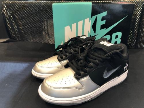 SUPREMEのシュプリーム