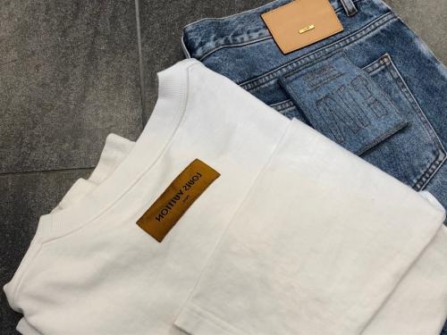 ラグジュアリーブランドのLOUIS　VUITTON