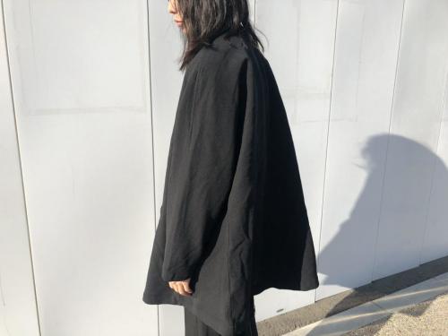 男でも女でもないのポリ縮コート