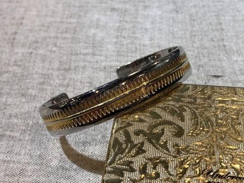 バングルのGIZバングル