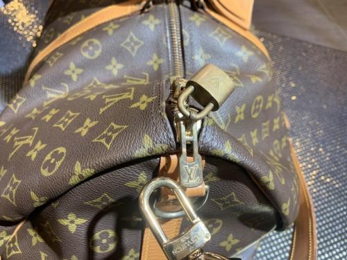 キーポル・バンド・リエール60のトラベルバッグ