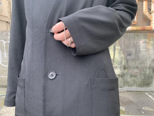 ノーカラーコート