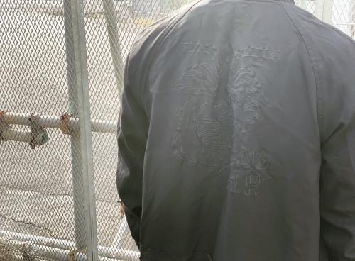 ポリ縮刺繍ロングジャケット