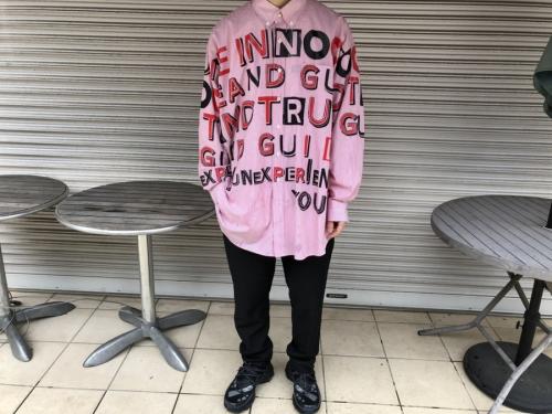 メゾンマルジェラのプリントストライプシャツ