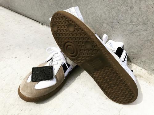 ジャーマントレーナーのソックススニーカー