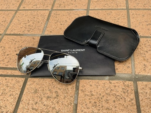 インポートブランドのSaint Laurent Paris