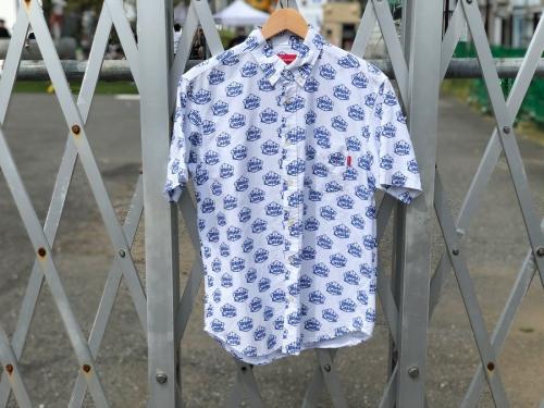 SUPREMEのシュプリーム