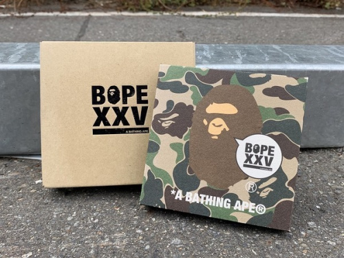 ストリートブランドのA BATHING APE　XXV