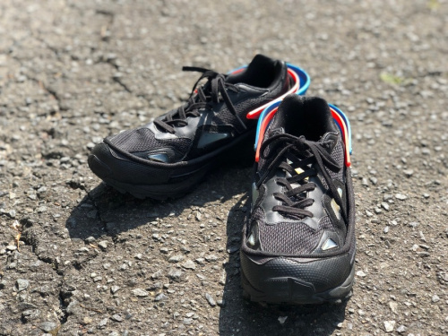 コラボ・別注アイテムのadidas by RAF SIMONS