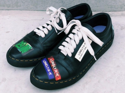 ストリートブランドのLONELY論理