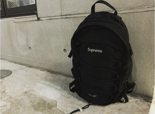 ストリートブランドのSUPREME