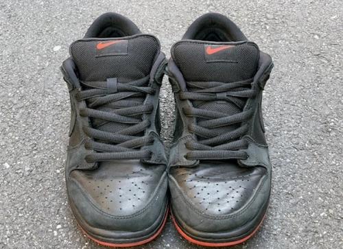 ナイキのSB DUNK LOW TRD QS