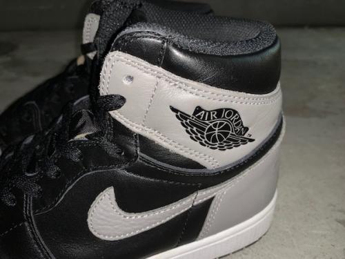 NIKE AIR JORDAN 1 RETRO HIGH OGのShadow 555088-013