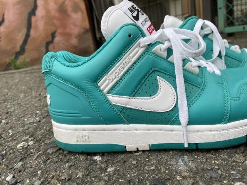 シュプリーム×ナイキ エスビーのAir Force2 Low