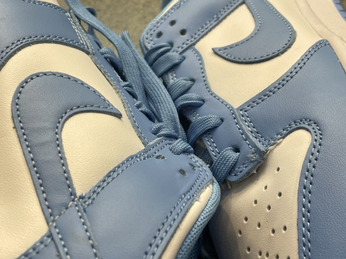 スニーカーのNIKE