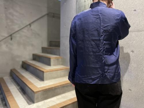 トーガ プルラのチャイナシャツ