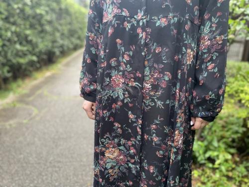 オールドフラワーマキシワンピースのレディース