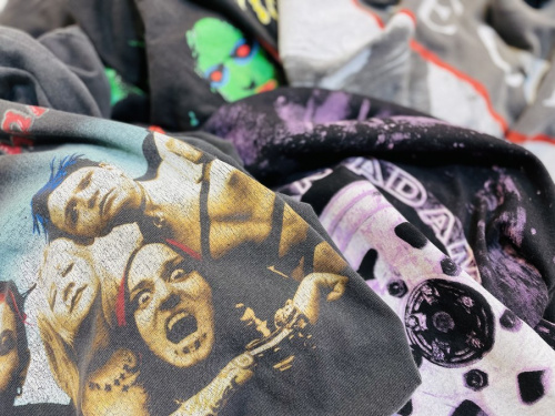 ヴィンテージアイテムのバンドTシャツ