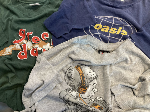 ヴィンテージアイテムのバンドTシャツ