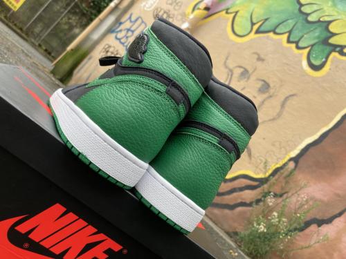 AIR JORDAN 1 RETRO HIGH OGの下北　スニーカー　AJ1