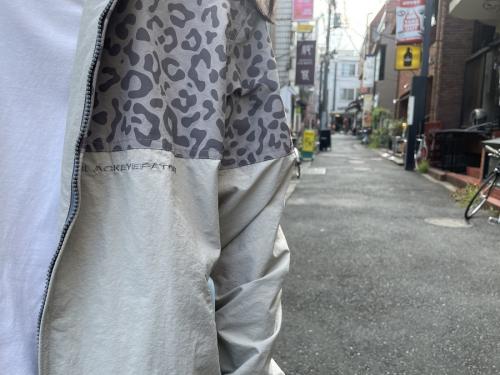 レオパードナイロンセットアップのメンズ　下北沢