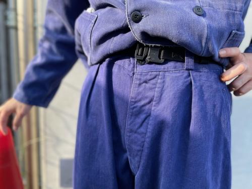 ダブルブレステッドジャケット　ユーティリティﾊパンツのメンズ　下北沢