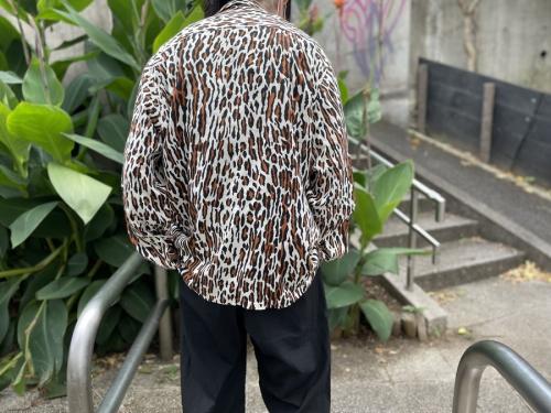 レオパードハワイアンシャツのメンズ