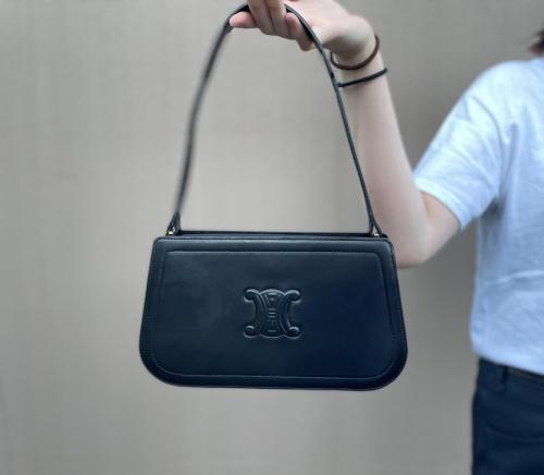 CELINEのセリーヌ