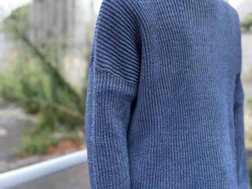 クリスタセヤのウォッシュドペーパーセーター