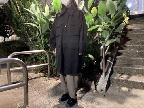 ミリタリーロングジャケットのレディース　古着　ブランド古着