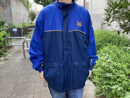 アディダスのUCLAナイロンジャケット