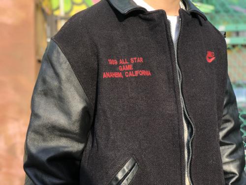 ナイキの80'sヴィンテージスタジャン