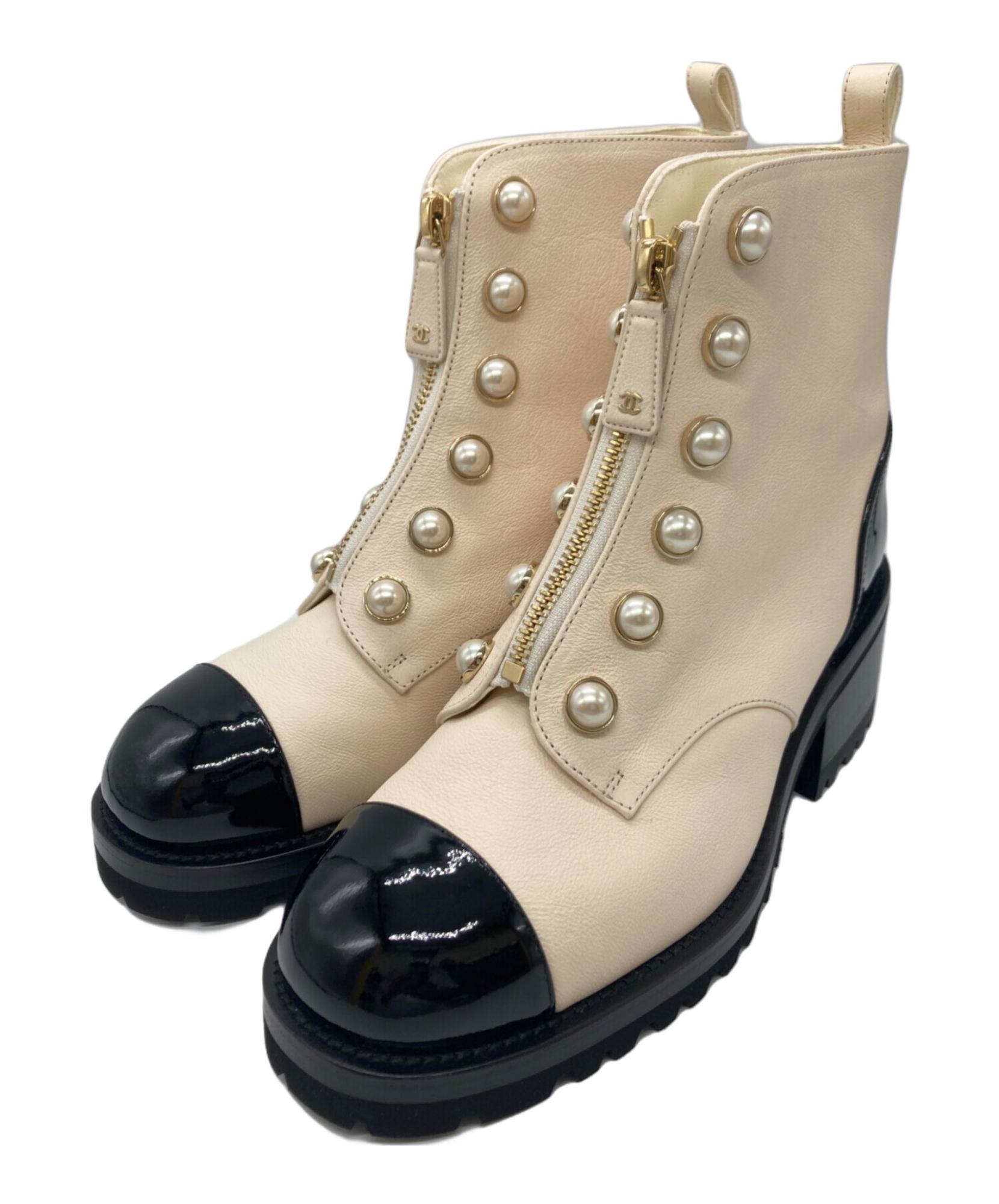 CHANEL キルティングブーツ ココマーク ショートブーツakubi CHANEL / シャネル】 ココマーク レザー×パテント ショートブーツ