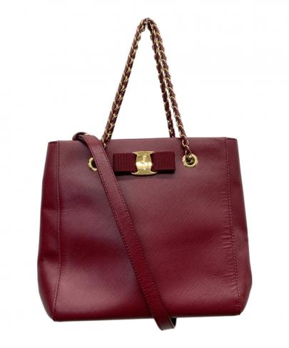 「ラグジュアリーブランドのSalvatore Ferragamo 」