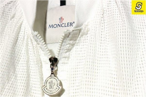 MONCLERのモンクレール