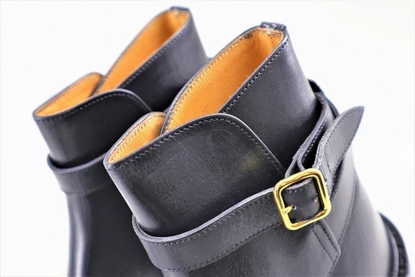アルフレッドサージェント　ships 別注　トリッカーズ　のOEM SHIPS別注のTricker's/トリッカーズ！バックルジョッパーブーツ
