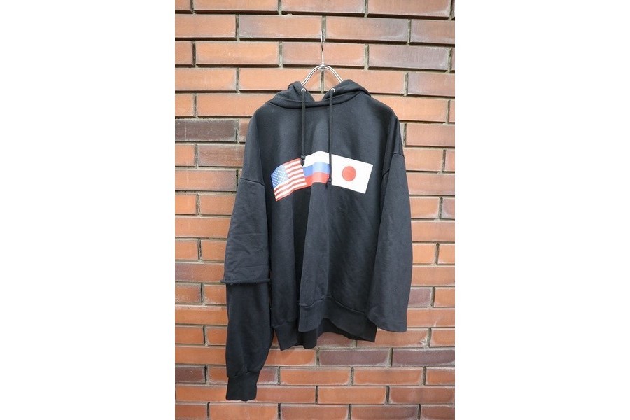 明確なテーマを持って服作りを行うロシアのブランドGosha Rubchinskiy ...