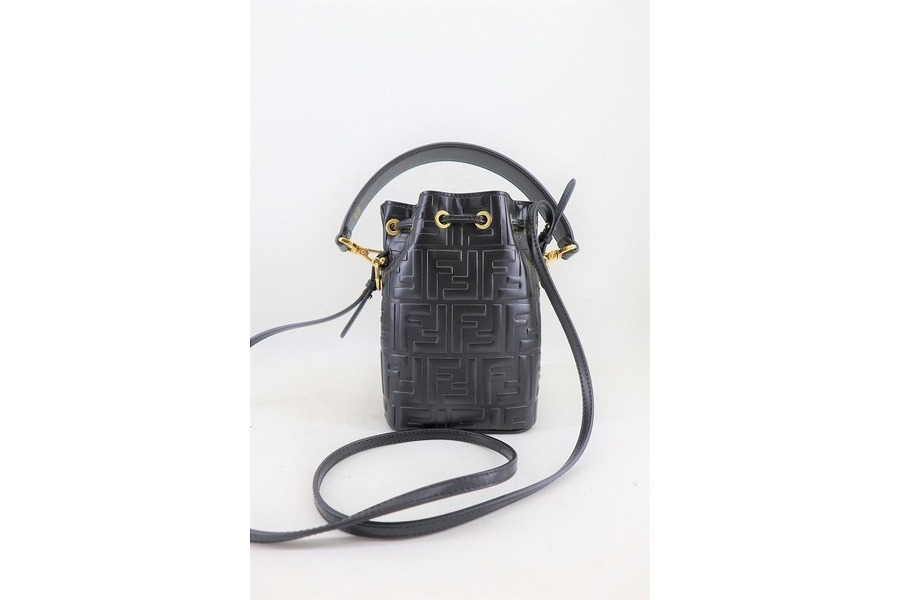イタリアを代表する世界的ファッションブランドFENDI/フェンディ ...