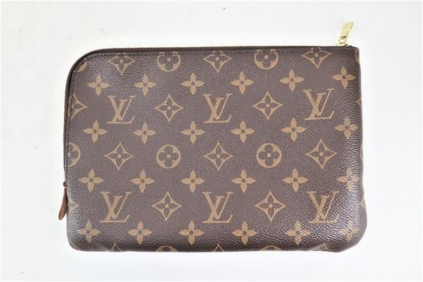 Louis Vuitton ルイヴィトン クラッチバッグ エテュイ ヴォワヤージュ Pm が入荷しました 19 12 12発行