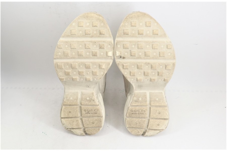 GUCCI/グッチ】よりヴィンテージ加工ダッドスニーカーが入荷しました