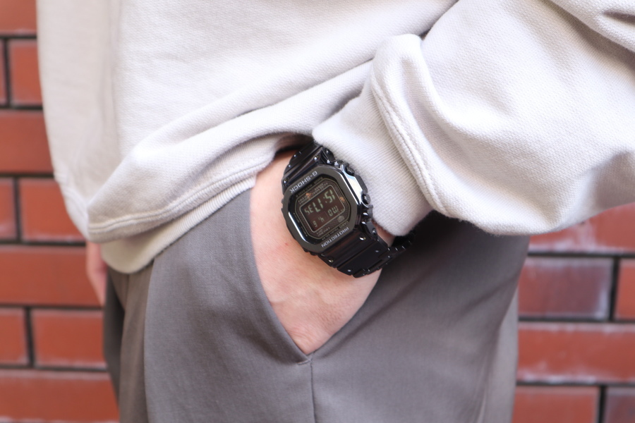 カシオ　G-SHOCK GMW-B5000GD-1JF