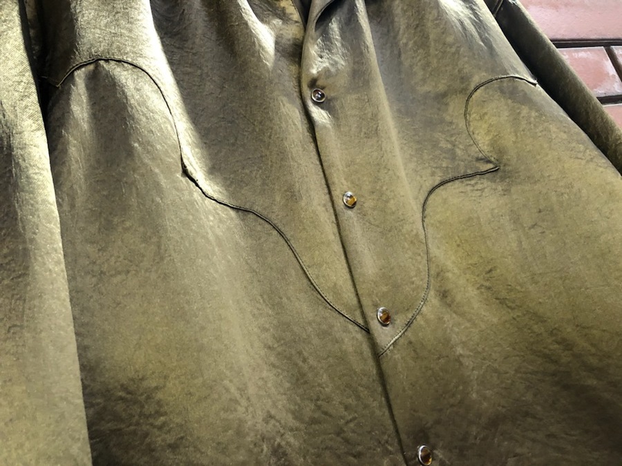 【値下げ中】TOGA VIRILIS 19ssウエスタンサテンシャツ 964127860.jpg?1595375101