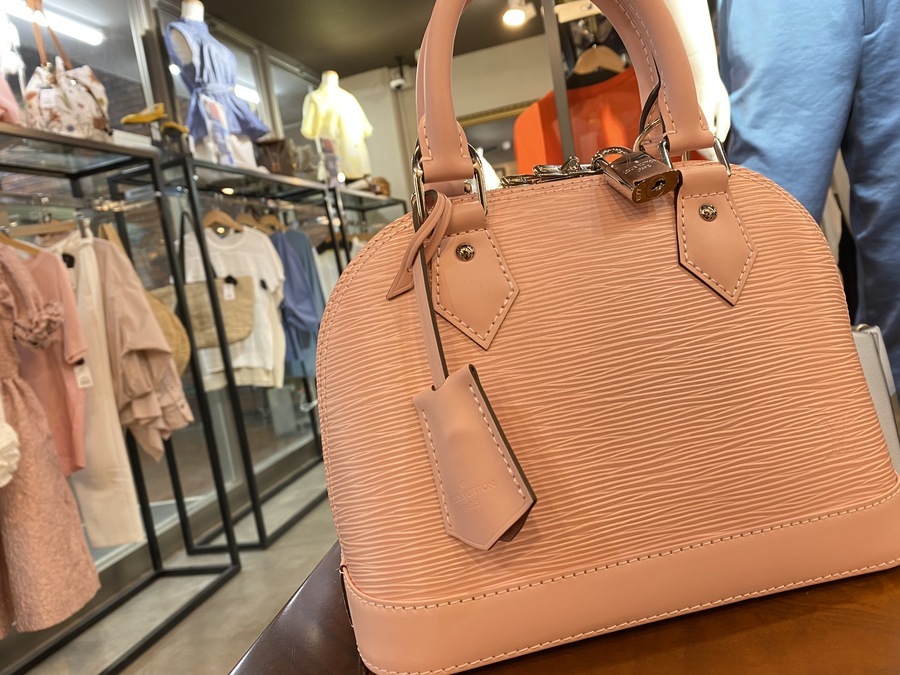 ラグジュアリーブランド【LOUIS VUITTON /ルイ ヴィトン】よりエピ