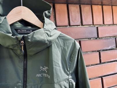 「アウトドアブランドのARC'TERYX × BEAMS BOY 」