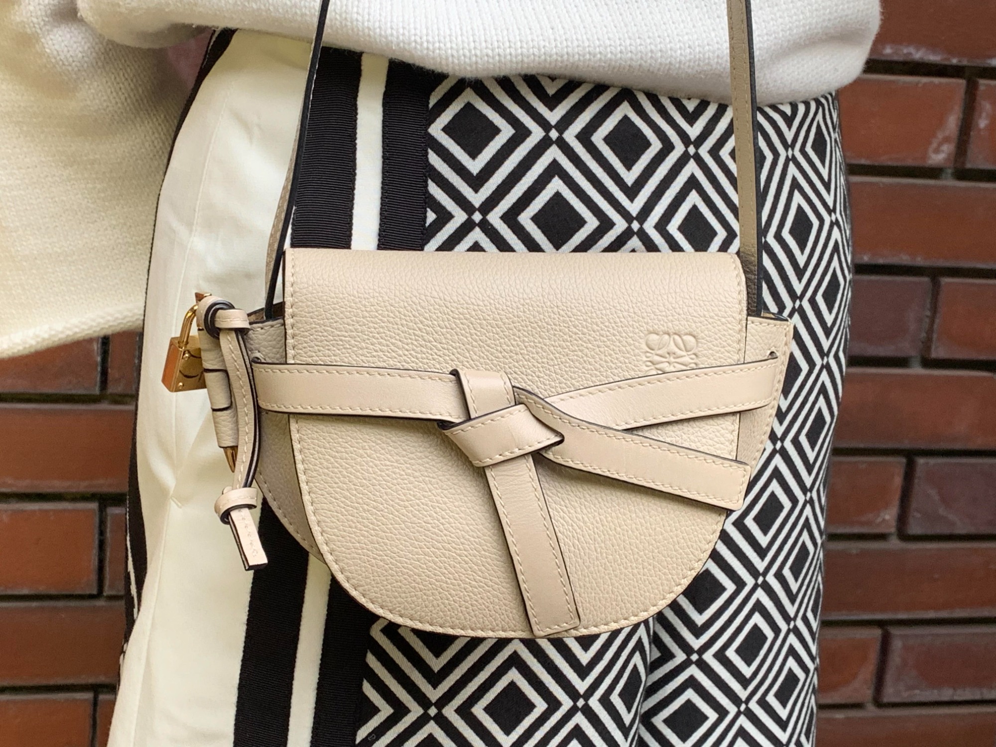 LOEWE/ロエベ】よりゲートデュアル バッグが買取入荷致しました 