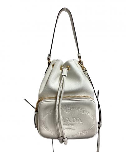 「ラグジュアリーブランドのPRADA 」
