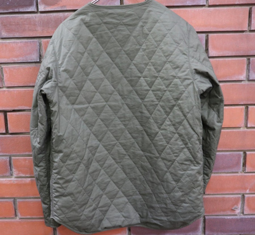 オーシバルのキルトカラーレスジャケット