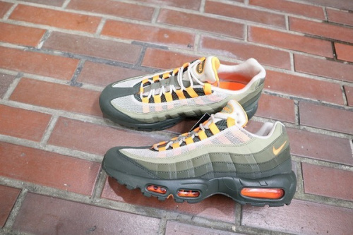 ナイキのエアマックス95