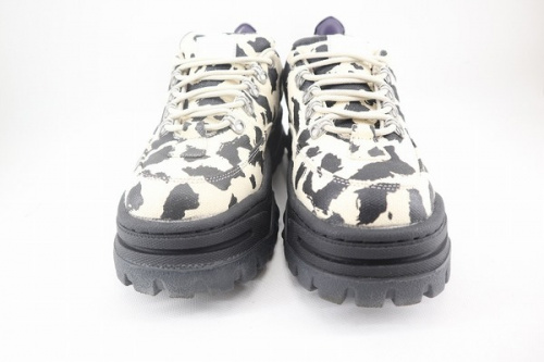 エイティーズのダットスニーカー